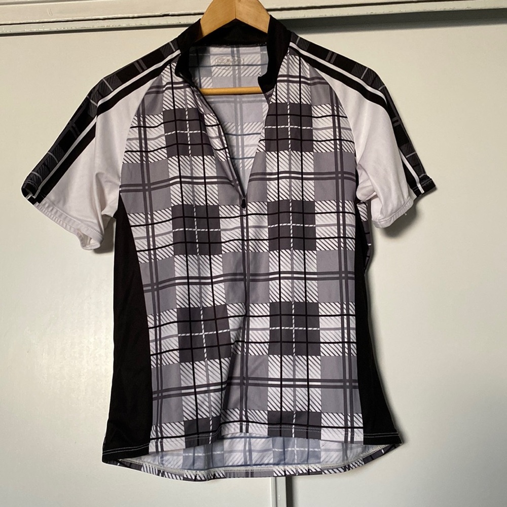 Sugoi cycling jersey